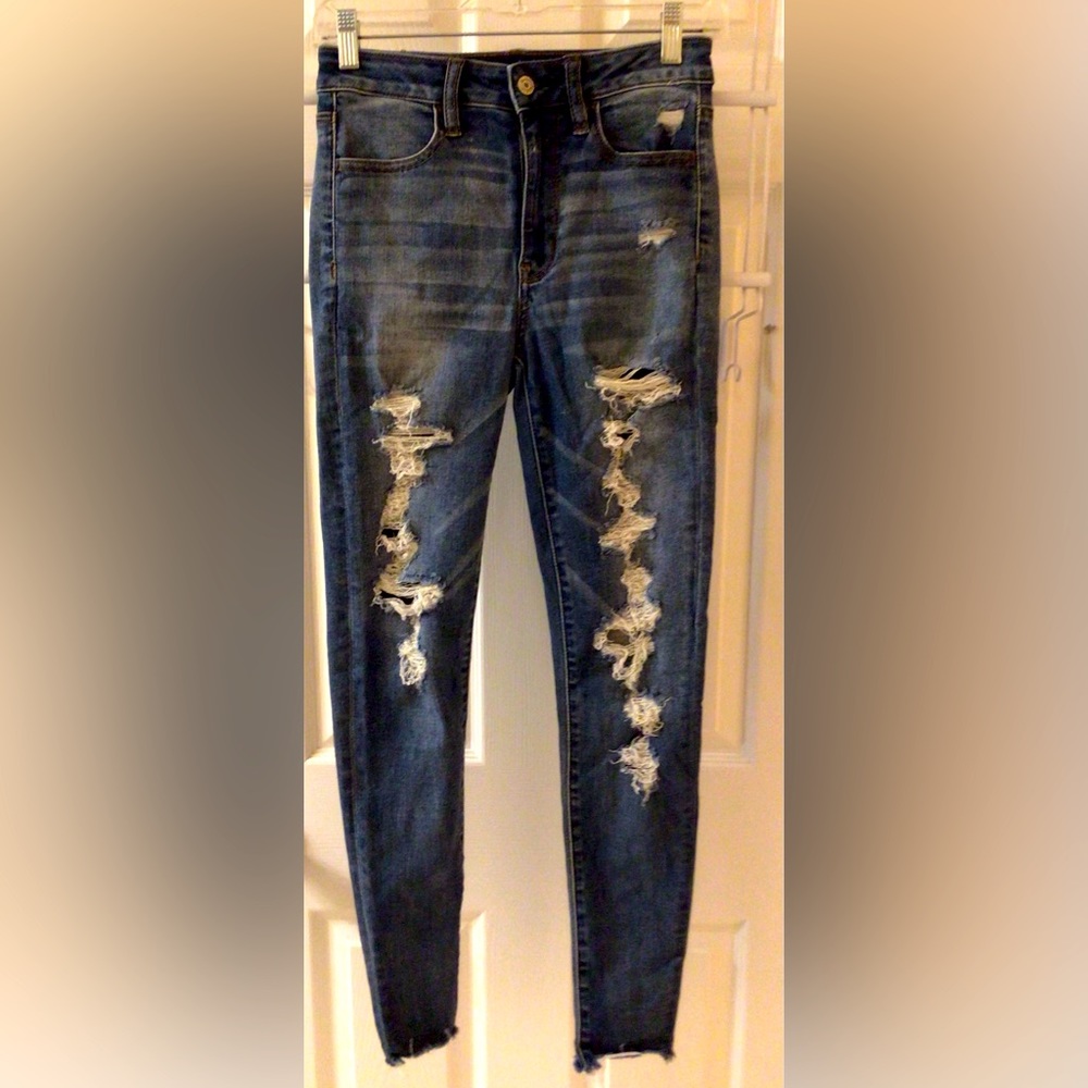 American Eagle Size 2 Super Hi-Rise Jeggings
